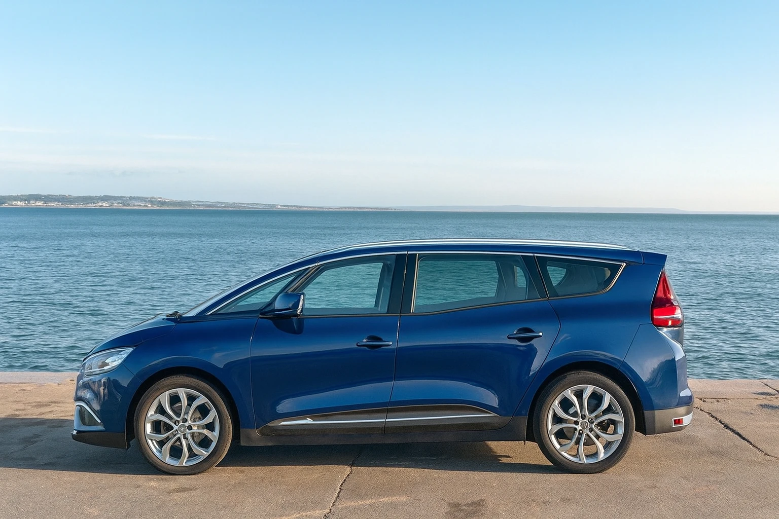 Renault Grand Scenic (7 seats)